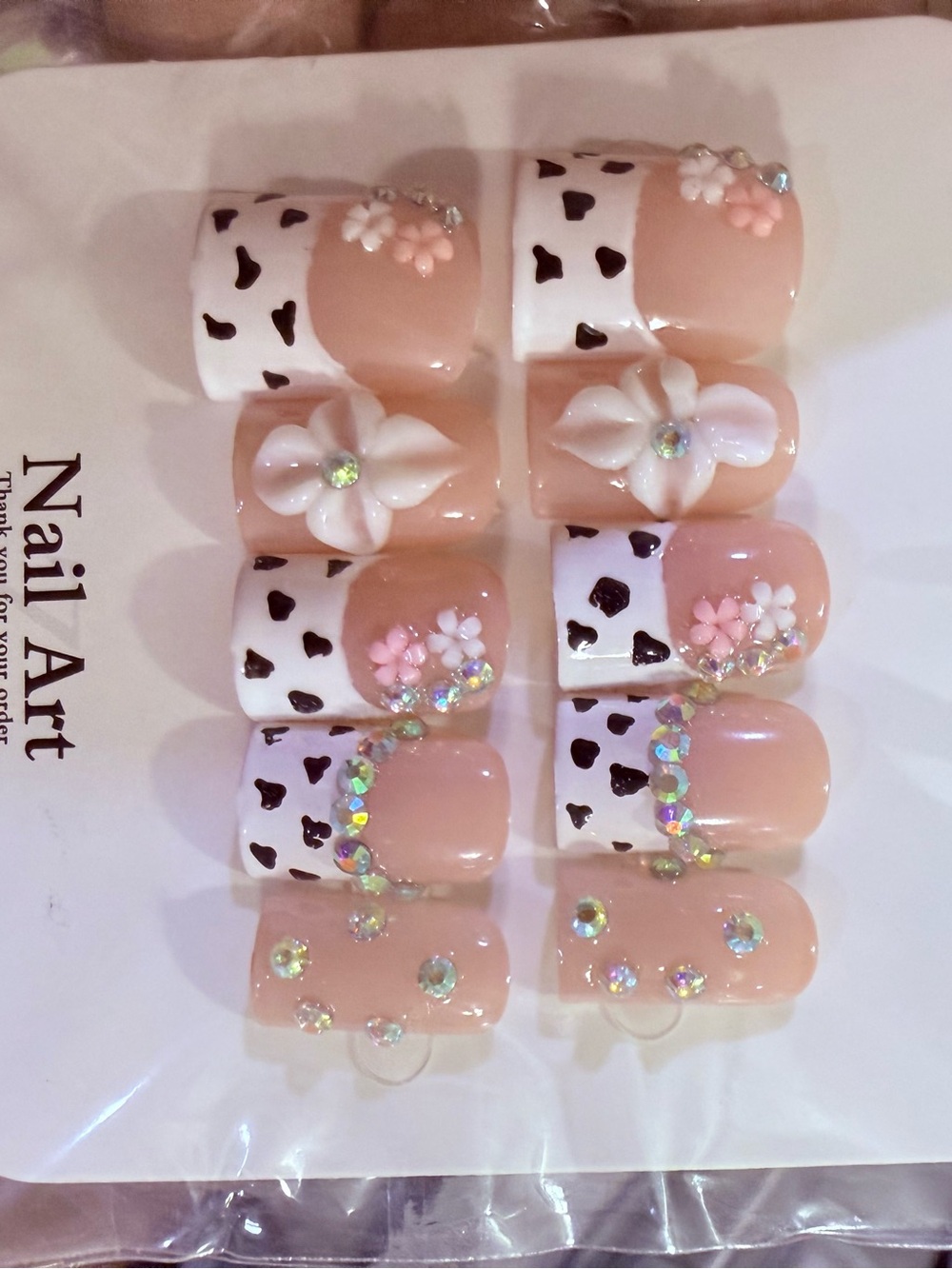 Nude & White Floral Rhinestone Press-On Nail Set - Elegant 3D Design